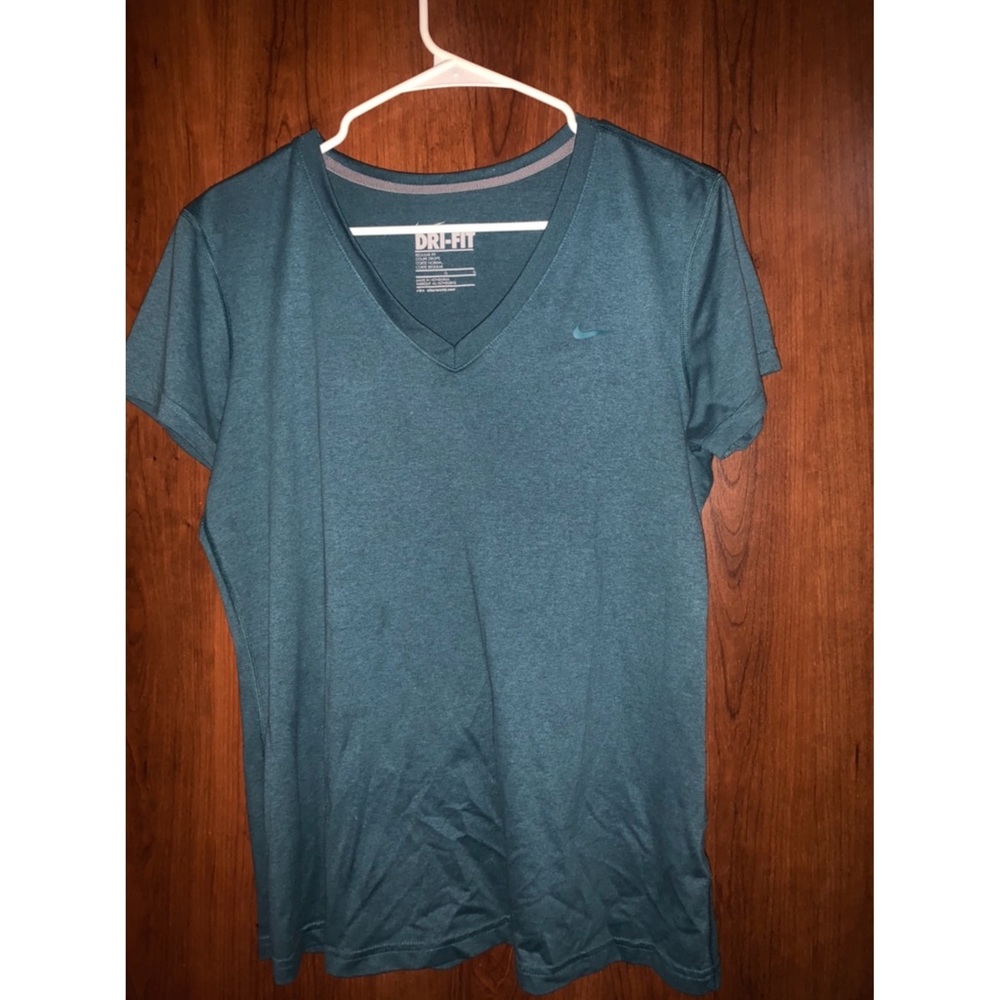 NIKE Athletic Dry Fit V-Neck
